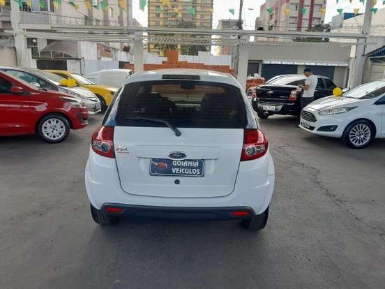 FORD-KA-2013