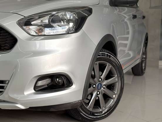 FORD-KA-1.0 TI-VCT FLEX SE TRAIL MANUAL FORD-KA-2017