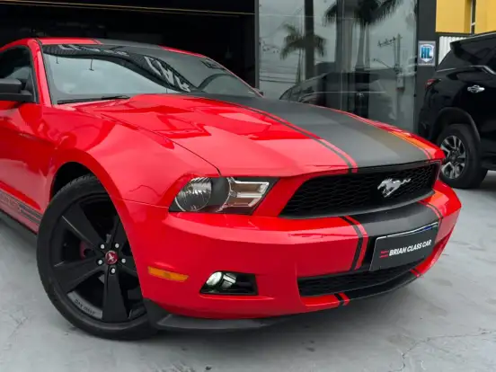 FORD-MUSTANG-2010