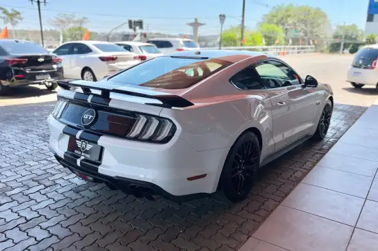 FORD-MUSTANG-2018