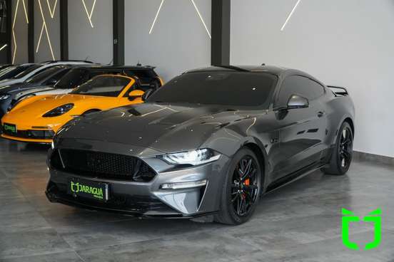 FORD-MUSTANG-2020