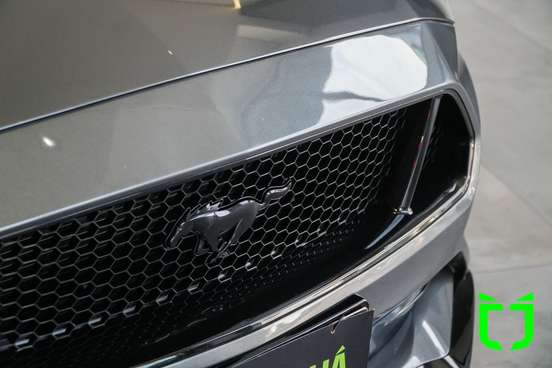 FORD-MUSTANG-2020