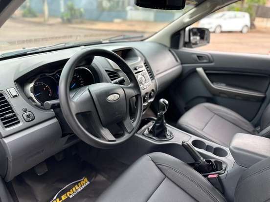 FORD-RANGER-2.5 XLS 4X2 CD 16V FLEX 4P MANUAL FORD-RANGER-2013