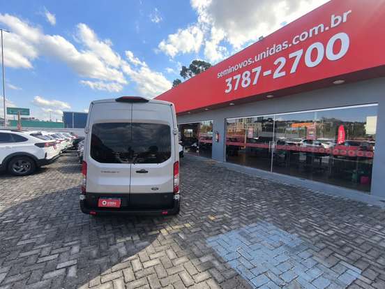 FORD-TRANSIT-2025