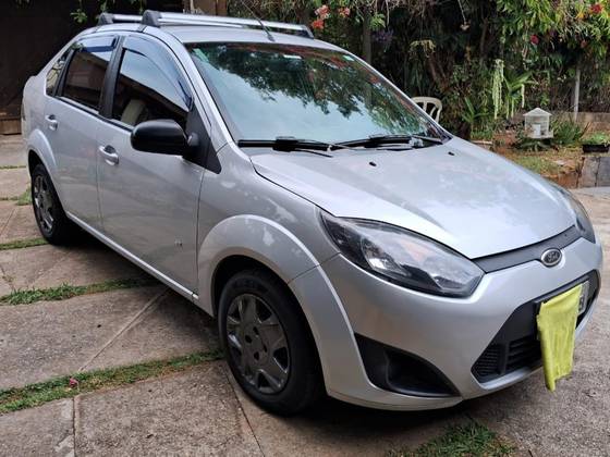 FORD FIESTA 1.0 ROCAM SE SEDAN 8V FLEX 4P MANUAL