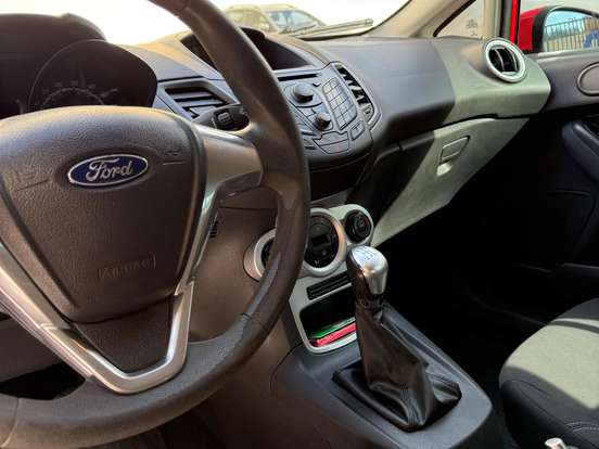 FORD-FIESTA-2013