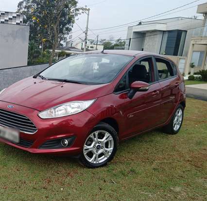 FORD-FIESTA-2014