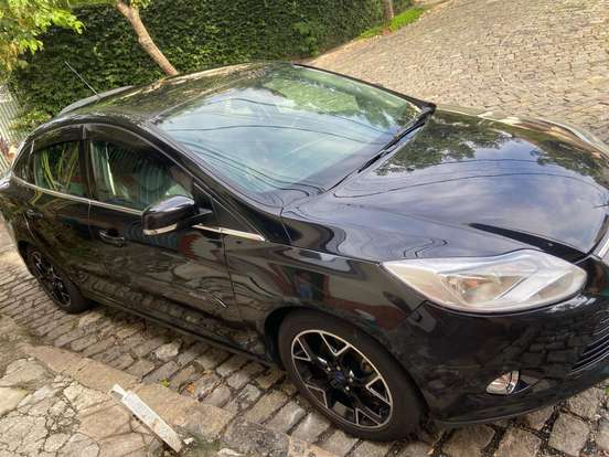 FORD-FOCUS-2.0 TITANIUM PLUS SEDAN 16V FLEX 4P POWERSHIFT FORD-FOCUS-2014