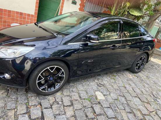 FORD-FOCUS-2.0 TITANIUM PLUS SEDAN 16V FLEX 4P POWERSHIFT FORD-FOCUS-2014