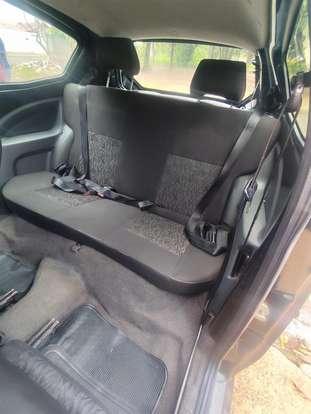 FORD-KA-2010