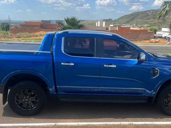 FORD-RANGER-3.0 V6 TURBO DIESEL CD LIMITED 4X4 AUTOMÁTICO FORD-RANGER-2023