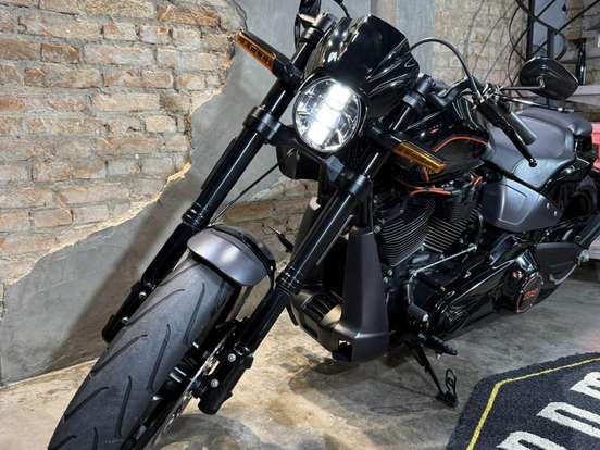 HARLEY-DAVIDSON-SOFTAIL FXDR 114 HARLEY-DAVIDSON-SOFTAIL FXDR 114-2018