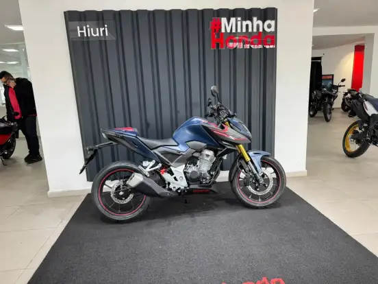 HONDA-CB 300F TWISTER S-2027