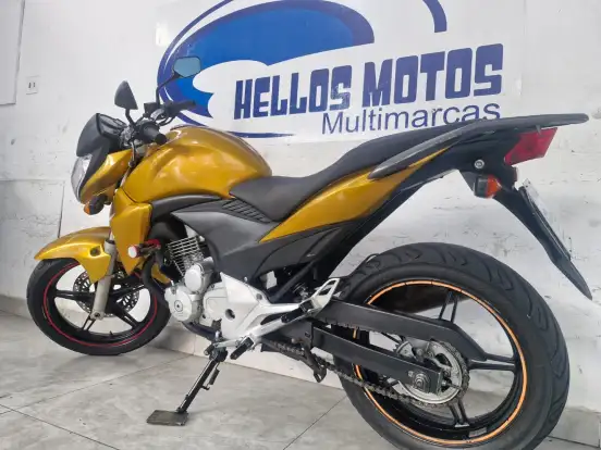 HONDA-CB 300R-2010