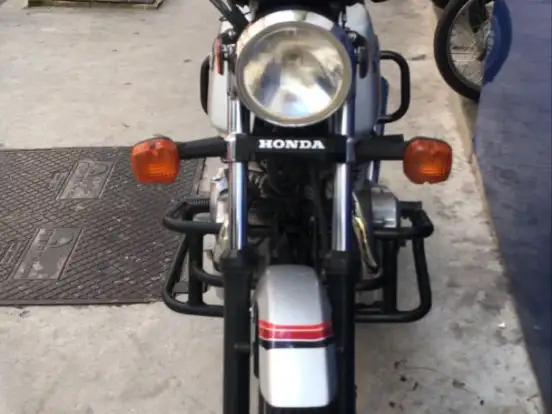 HONDA-CB 400 HONDA-CB 400-1982
