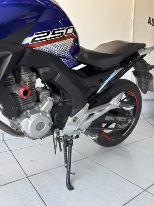 HONDA-CB TWISTER-2022
