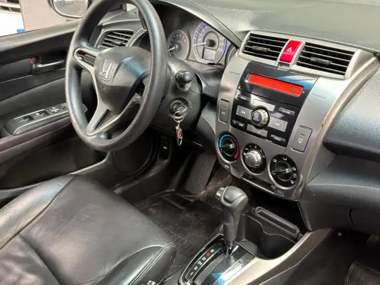 HONDA-CITY-1.5 LX 16V FLEX 4P AUTOMÁTICO HONDA-CITY-2012