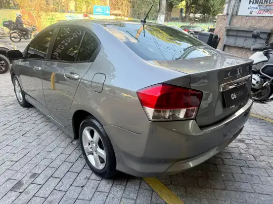 HONDA-CITY-2010