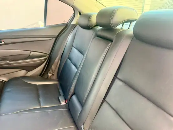 HONDA-CITY-2010