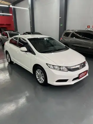 HONDA CIVIC 1.8 LXS 16V FLEX 4P MANUAL