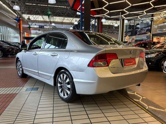 HONDA-CIVIC-2010