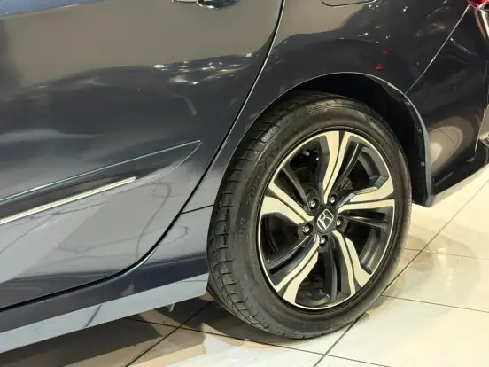 HONDA-CIVIC-2019