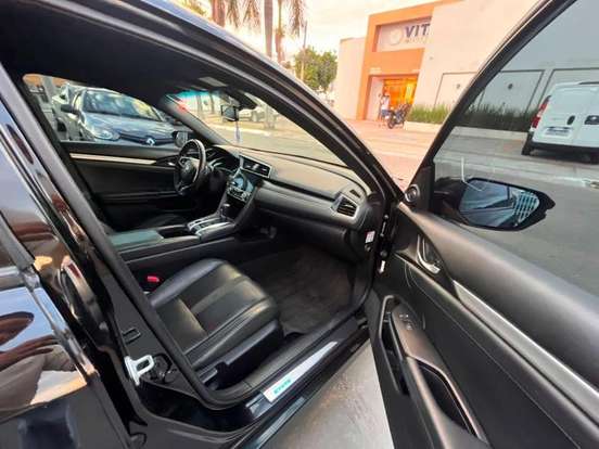 HONDA-CIVIC-2021