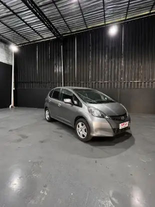 HONDA-FIT-2013