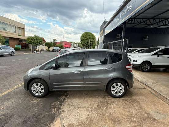 HONDA-FIT-2013