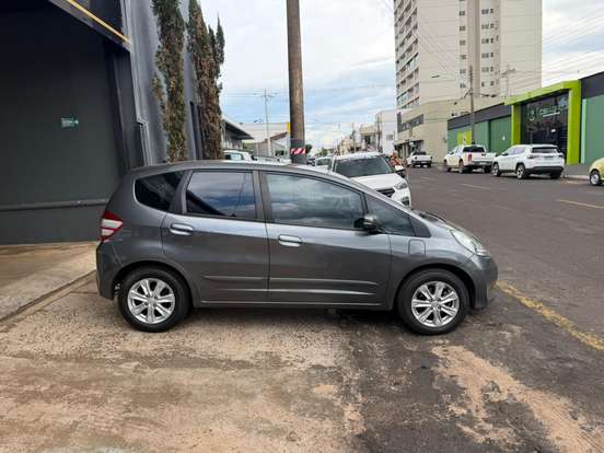 HONDA-FIT-2013