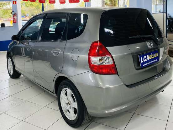 HONDA-FIT-1.4 LXL 8V FLEX 4P MANUAL HONDA-FIT-2004