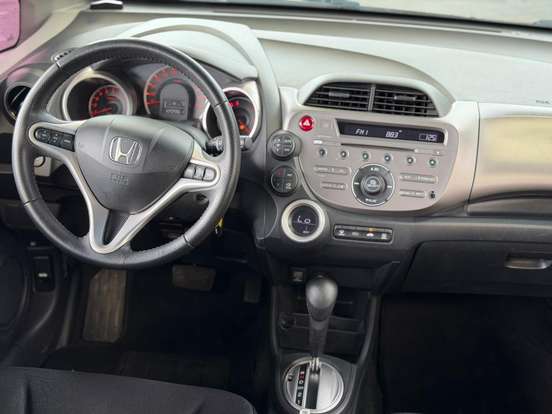 HONDA-FIT-2011