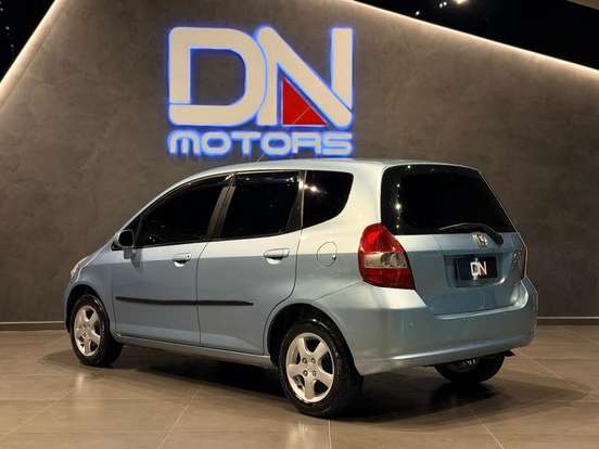 HONDA-FIT-2005