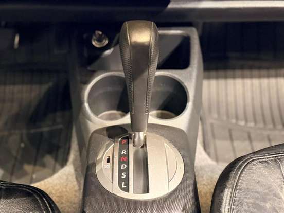 HONDA-FIT-2005