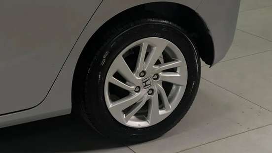 HONDA-FIT-2016