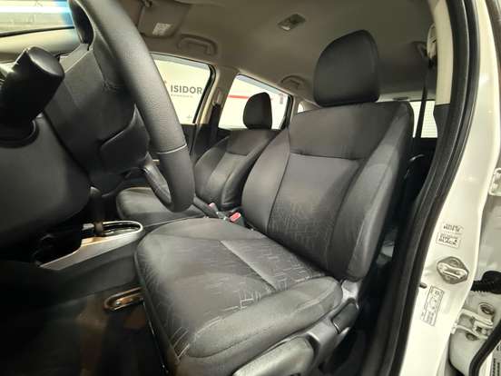 HONDA-FIT-2015