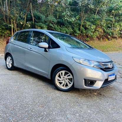 HONDA-FIT-2016