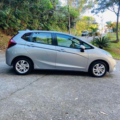 HONDA-FIT-2016