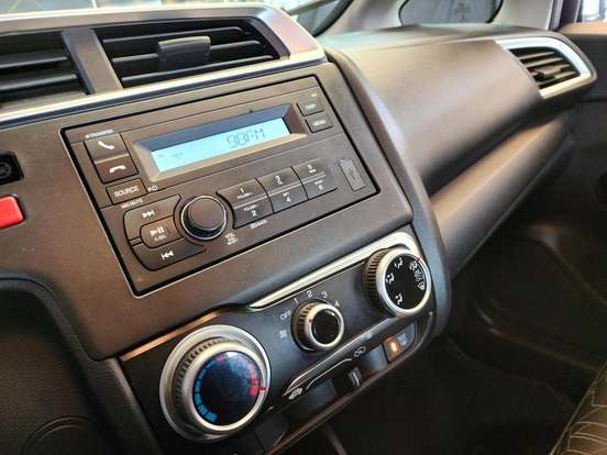 HONDA-FIT-2016