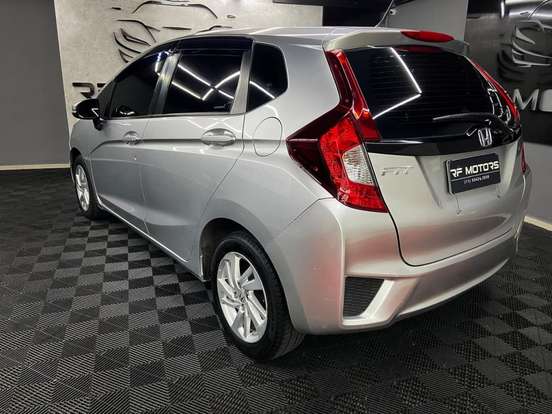 HONDA-FIT-1.5 LX 16V FLEX 4P MANUAL HONDA-FIT-2015