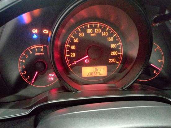 HONDA-FIT-2014