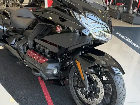 HONDA-GL 1800 GOLD WING TOUR HONDA-GL 1800 GOLD WING TOUR-2018