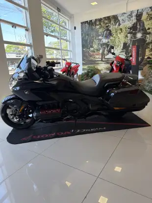 HONDA-GL 1800 GOLD WING TOUR HONDA-GL 1800 GOLD WING TOUR-2018