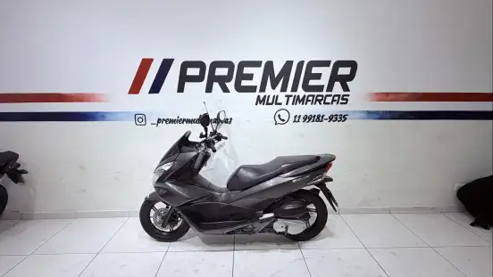 HONDA-PCX-2017
