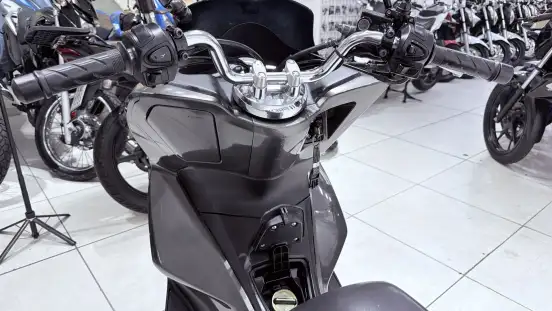 HONDA-PCX-2017