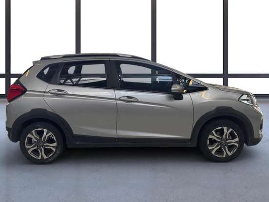 HONDA-WR-V-2017