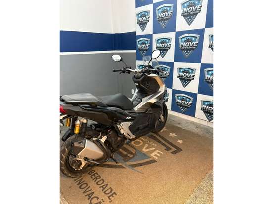 HONDA-ADV-2022