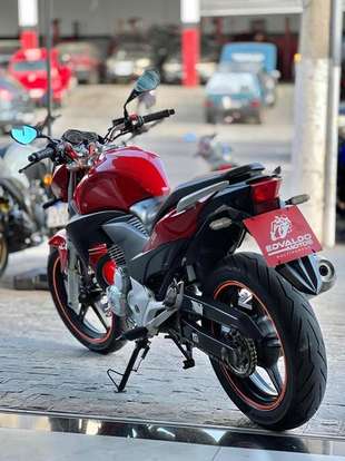 HONDA-CB 300R-2010