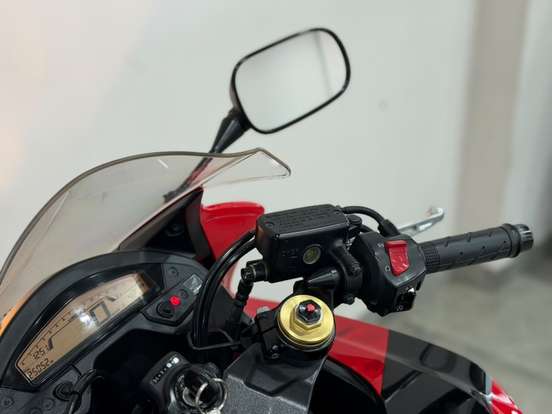 HONDA-CBR 600F-2012