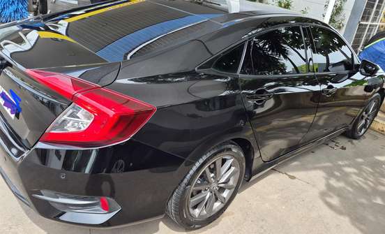 HONDA-CIVIC-2021